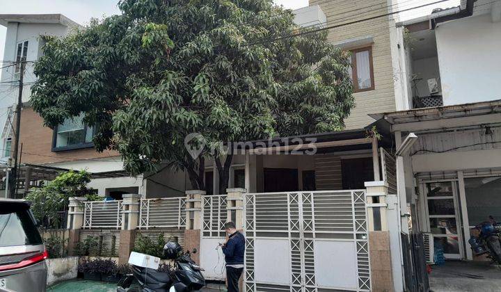 Rumah 2 Lantai Siap Huni Di Jl. Pinang Emas  2