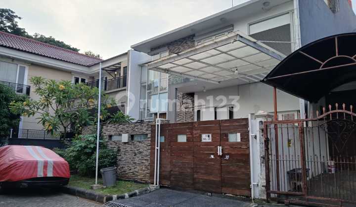 Joglo - Rumah Bagus 2 Lantai Mega Kebon Jeruk