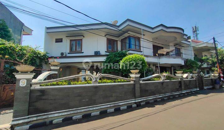 Rumah 2 Lt SHM di Perumahan Dermaga Indah  2