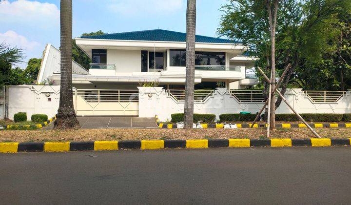 Rumah 2 Lantai Di Kompleks Taman Kebon Jeruk  1