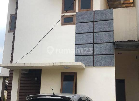 Rumah Siap Huni 2 Lt Di Jl. Bakti  2