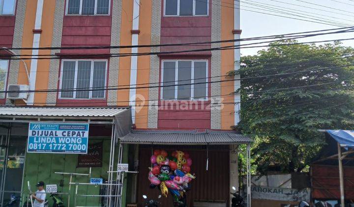 Ruko di Jl. Cemara Raya, Cipondoh Tangerang 136 m Bagus SHM 1