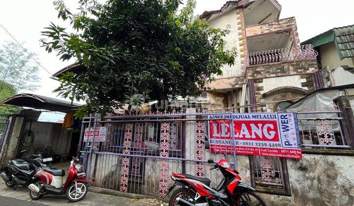 Rumah 2 Lantai SHM Bagus Barat di Jl. Delman Elok III 1