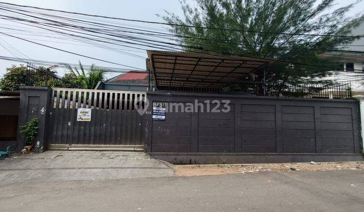 Rumah SHM  di Jl. Duta Buntu, Duri Kepa  1