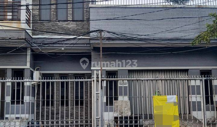 Rumah di Hook 2 Lt SHM  2