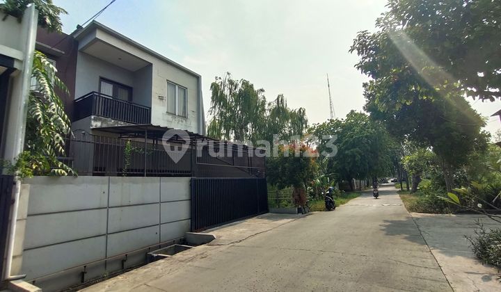 Rumah 2Lt Kompleks Hankam Jl Strategi