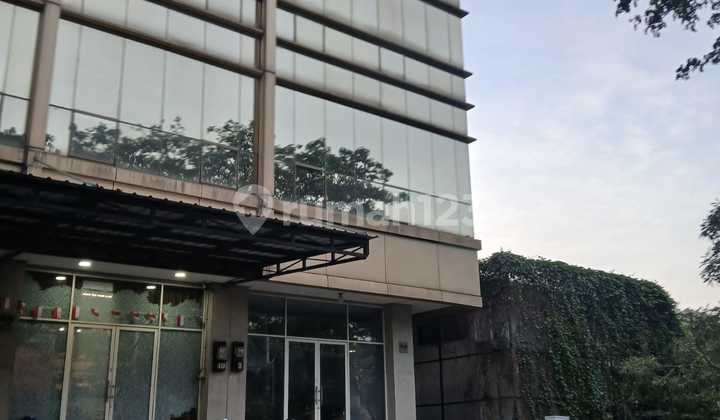 4-story 90 m² Shop House New Castle Green Lake City