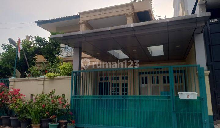 Rumah 2 Lantai Shm Di Jelambar  2