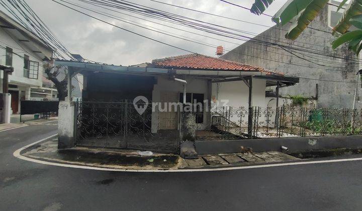 Rumah Hook Di Jl Kesehatan , Petojo 2