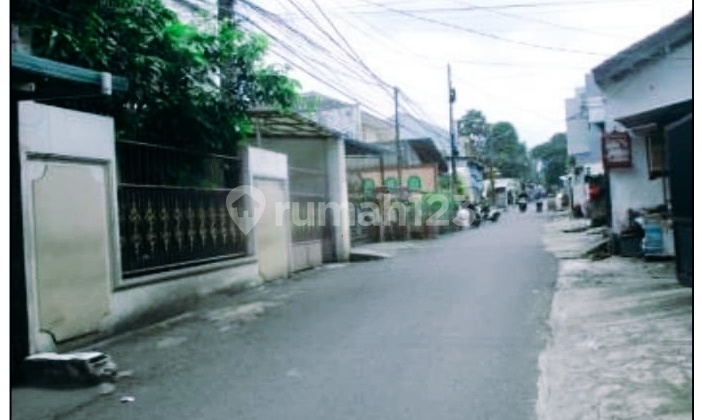 Rumah Bagus 2 Lantai 219 M² Di Srengseng 2