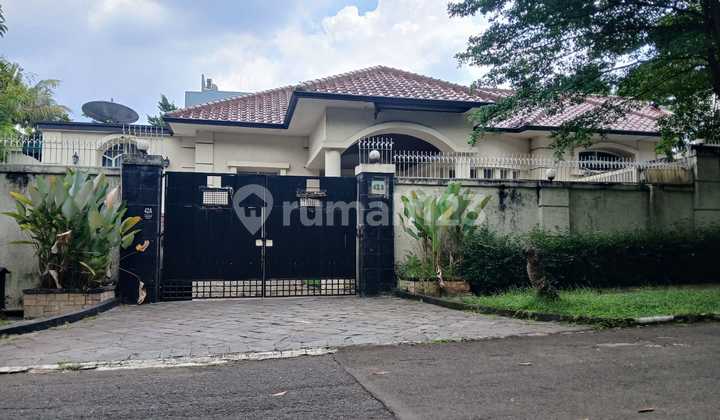 Cinere - di Jual Rumah 2 Lantai Perumahan Villa Cinere Mas