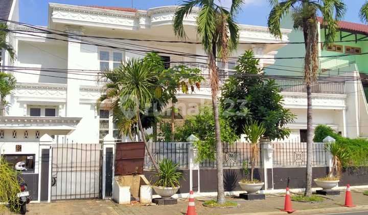 Pondok Indah - Cash Only Rumah 2 Lantai di Perumahan Pondok Indah