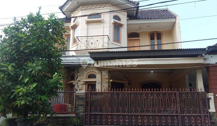 Rumah Cantik Siap Huni 2 Lt Di Graha Raya 1