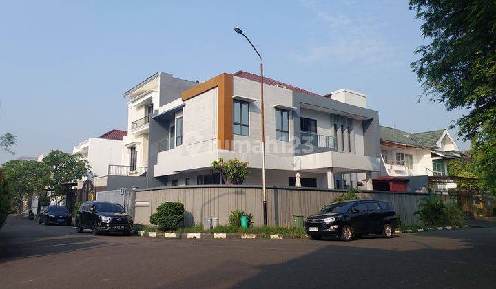 Rumah Cantik 2lt Mewah Permata Buana  1