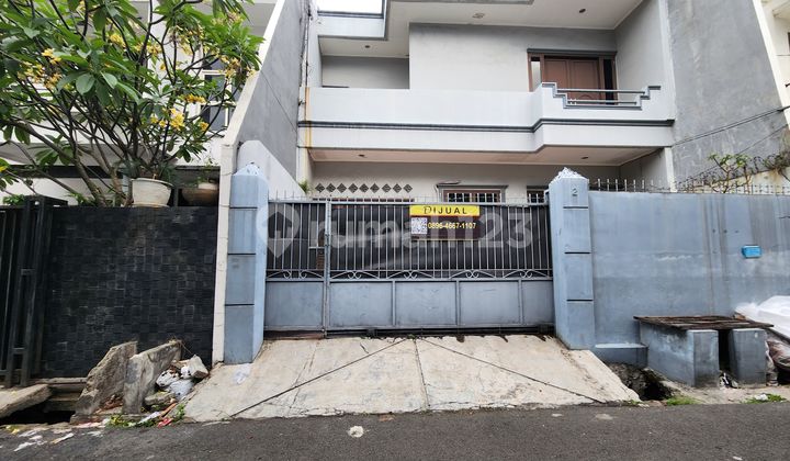 Tomang - 2-Story House 129 M² Tomang - 2-Story House 129 M²