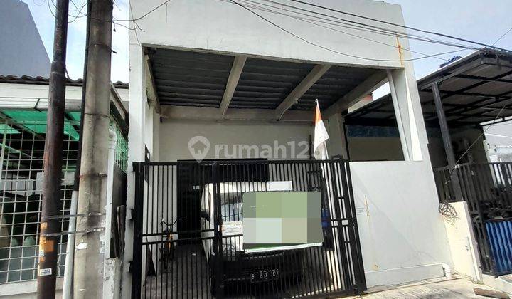 Rumah 2 Lantai Shm Di Taman Semanan Indah  2