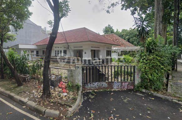 Menteng - Rumah Hook 1 Lantai Hitung Tanah 689 M²