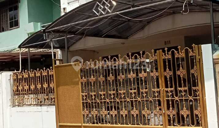 Rumah 2 Lantai Di Duri Kepa