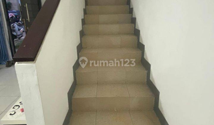 Rumah 2 Lantai Bagus SHM Di Mahogany Residence 2