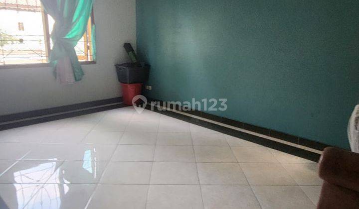 Rumah Kontrakan 2 Lantai Bagus Semi Furnished Di Taman Laguna Cibubur 2