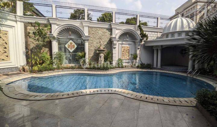 Rumah Mewah 2 Lantai Dengan Swimming Pool Di Menteng Jakarta Pusat 2