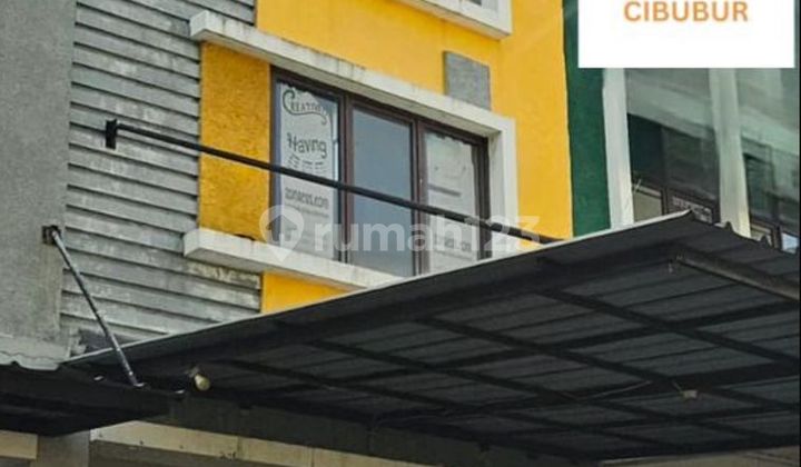 For Rent 3-Story Shop House Facing Main Road in Legenda Wisata