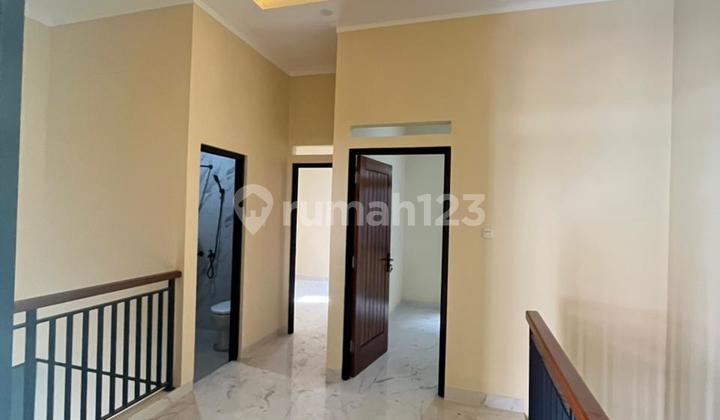 Di Jual.rumah Baru Di Kranggan Permai Cibubur 2