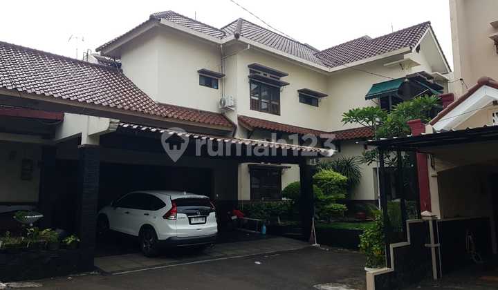 Dijual Rumah Dengan Swimming Pool Di Central Kota Depok 2