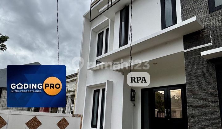 For Sale Rumah Luas 3 Lantai Lokasi Strategis di Cibubur Country For Sale Rumah Luas 3 Lantai Lokasi Strategis di Cibubur Country