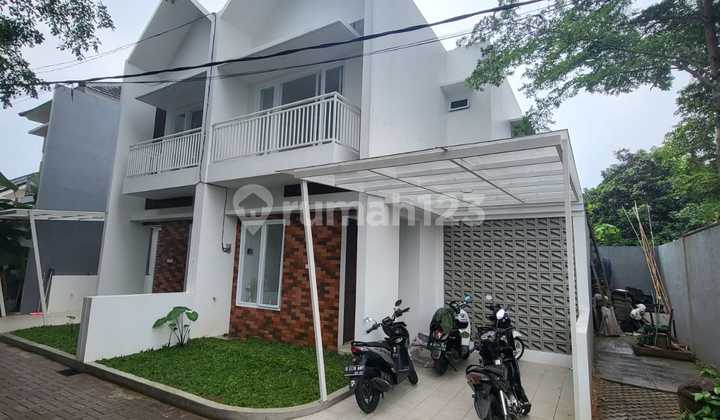 For Sale Good Hook House Ready to Live In Bintaro Near Sudimara Station Tangsel