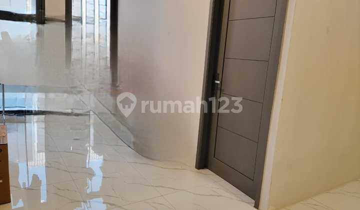 For Sale 3-Story Shop House in Kota Wisata 2