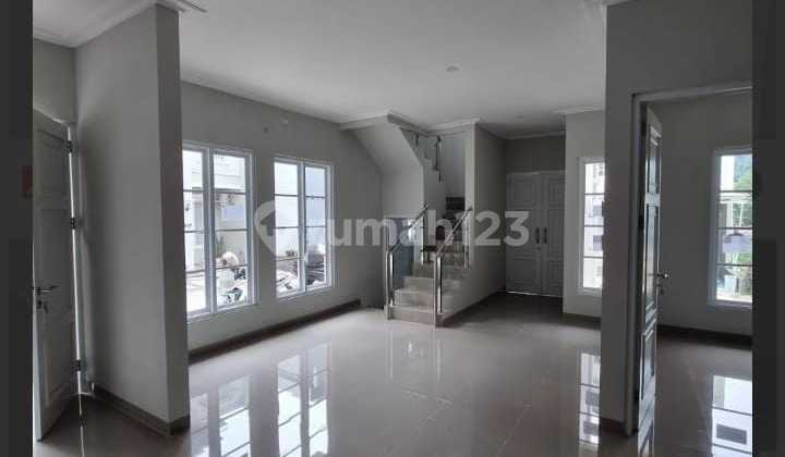 Dijual Rumah Rapi Siap Huni Di Cibubur Jakarta Timur