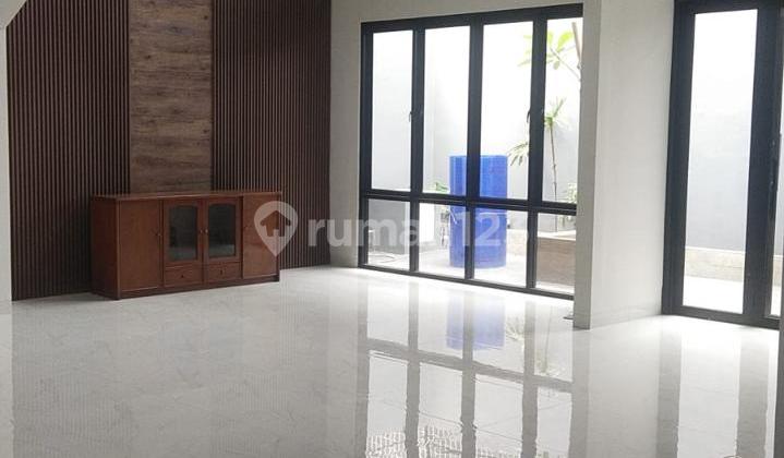 For Rent Semi-Furnished House In Kotawisata Cibubur 2