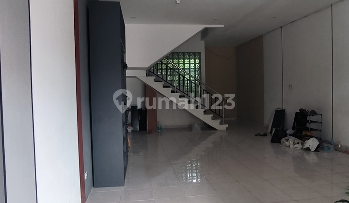 Ruko Bagus Singgasana Pradana, Bandung 1