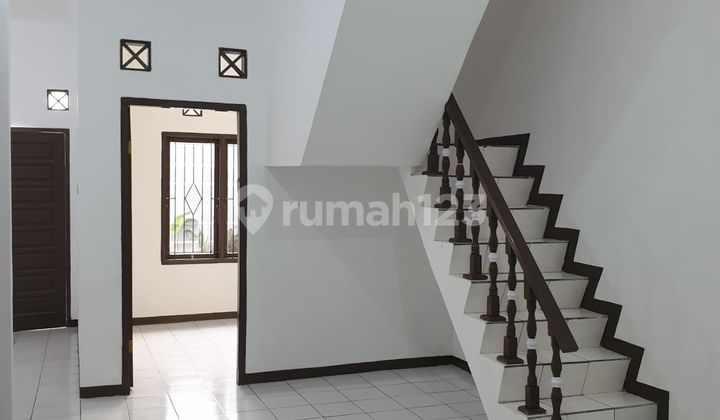 Dibawah Harga Pasar! Rumah Bagus Sariwangi, Bandung Baru Direnovasi