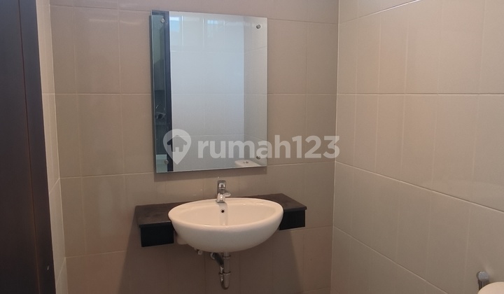 Rumah Bagus Singgasana Pradana, Bandung 2