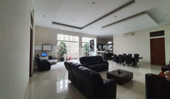 Rumah Mewah Bagus Furnished Mekar Wangi, Bandung