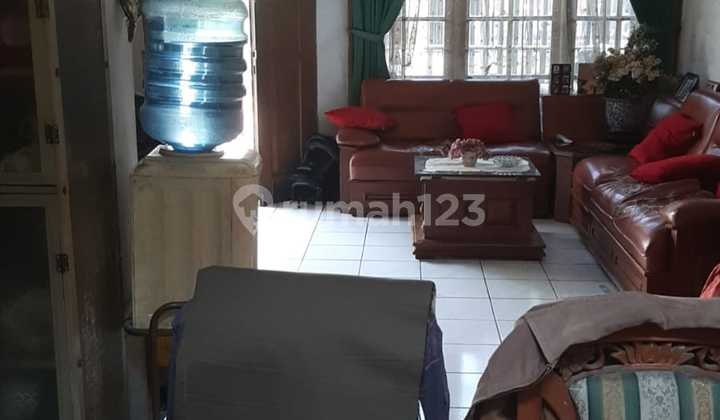 Rumah di Sayap Dewi Sartika Bandung Kota 1