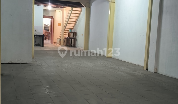 Ready-to-Use Ruko Otista Pasar Baru, Bandung 1