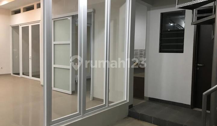 Rumah Bagus Siap Huni Singgasana Pradana, Bandung 2