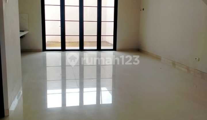 Turun Harga! Rumah Bagus Singgasana Pradana Cluster Favorit 2