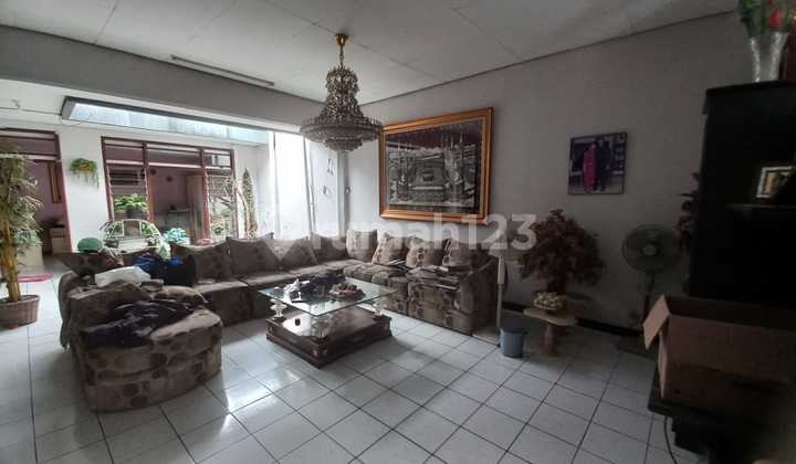 Rumah Bagus Sayap BKR, Bandung