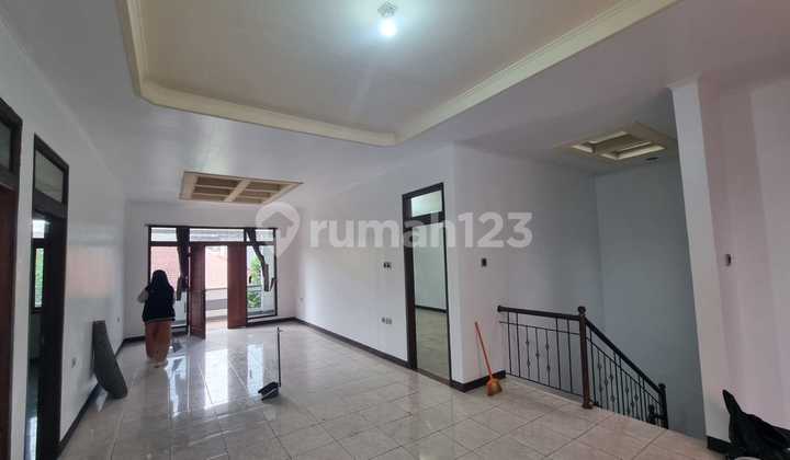 Nice House Ready to Occupy, Sayap Batununggal, Bandung. 2