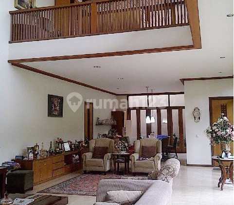Rumah Bagus Semi Furnished Dago, Bandung Mainroad Rumah Bagus Semi Furnished Dago, Bandung Mainroad