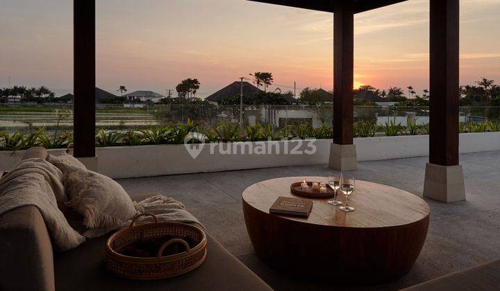 Luxury villa with beautiful sea views 2