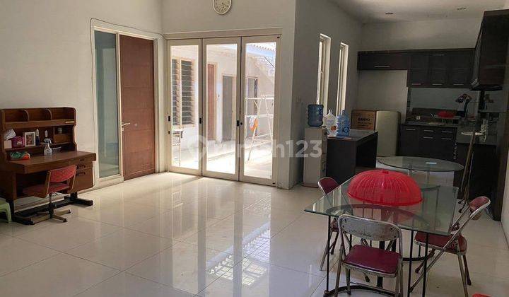 Dijual Rumah Tengah Kota Jl BKR Pelajar Surabaya 2