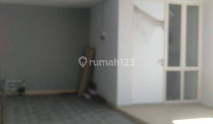 Dijual Rumah 2 Lantai Putro Agung Surabaya  2