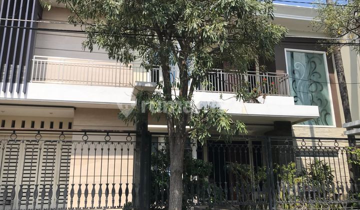 Dijual Rumah 2 Lantai Full Furnished Gading Pantai Surabaya