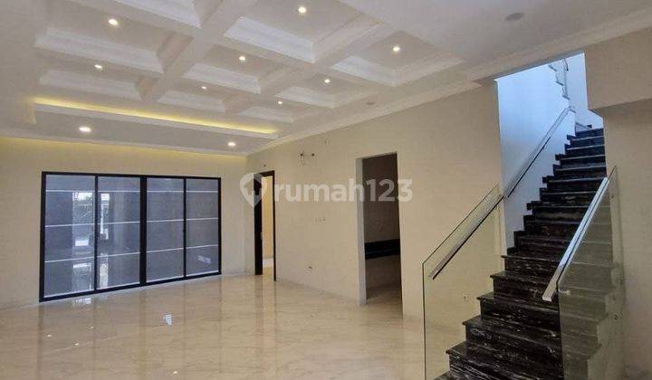 Dijual Rumah Baru Siap Huni Woodland Citraland Surabaya Barat 2