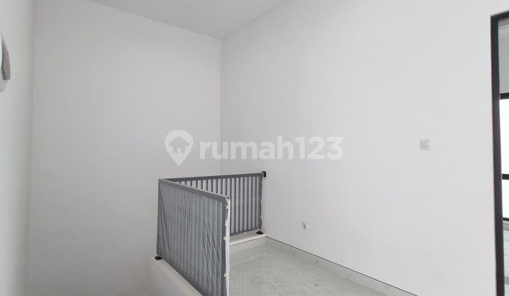 Dijual Rumah Baru Scandinavian Minimalis Prapen Indah Surabaya 2